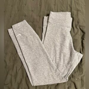 Nike ankle length leggings